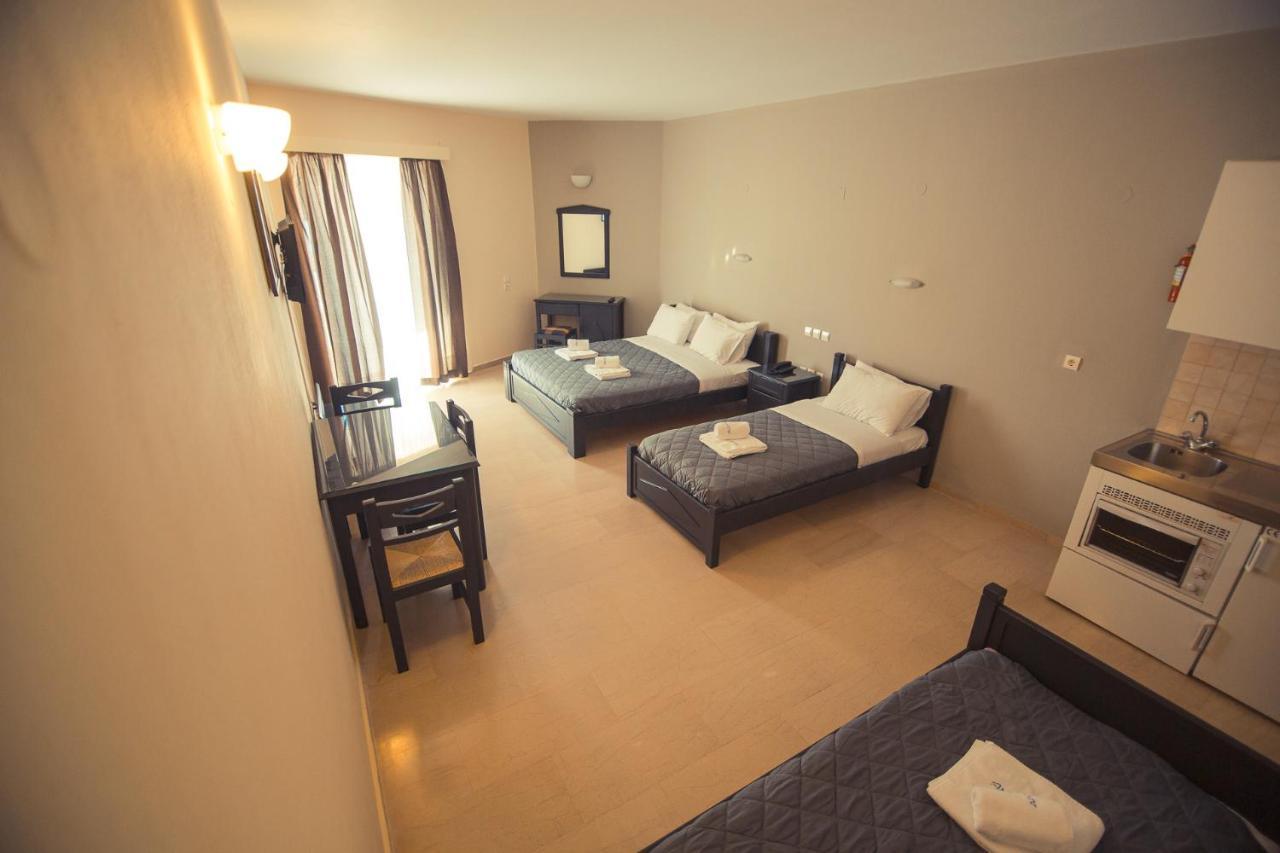 Adonis Hotel Превеза Экстерьер фото