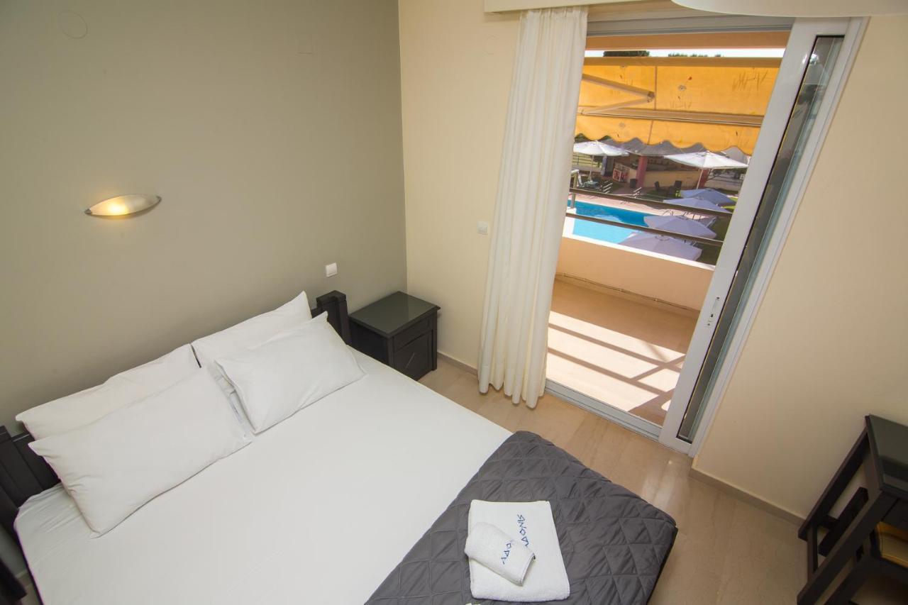 Adonis Hotel Превеза Экстерьер фото