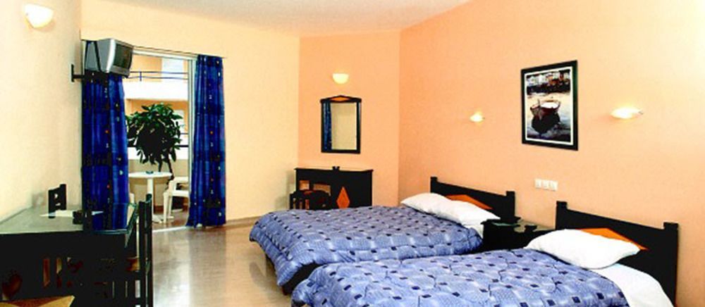 Adonis Hotel Превеза Экстерьер фото